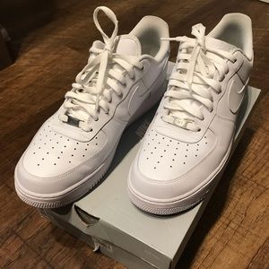 Nike Air Force 1’s White Size 13